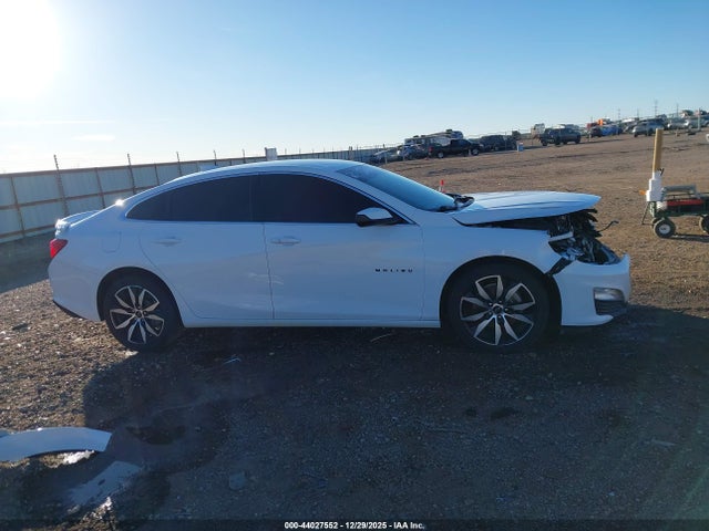 1G1ZG5ST3MF034680 Chevrolet Malibu Fwd Rs