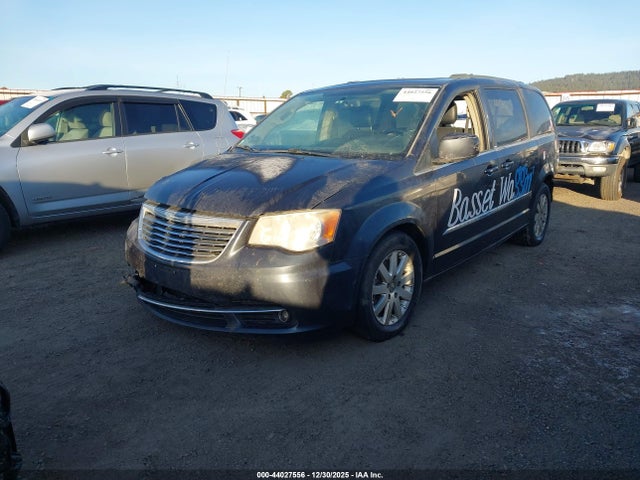 2013 Chrysler Town & Country Touring მანქანა იყიდება აუქციონზე, vin: 2C4RC1BG2DR690280, აუქციონის ნომერი: 44027556