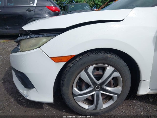 Honda Civic Lx 2017 19XFC2F56HE012401 Image 18