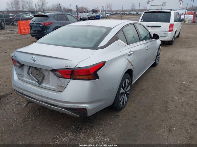 2021 NISSAN ALTIMA 1N4BL4DW4MN313430 Photo 3