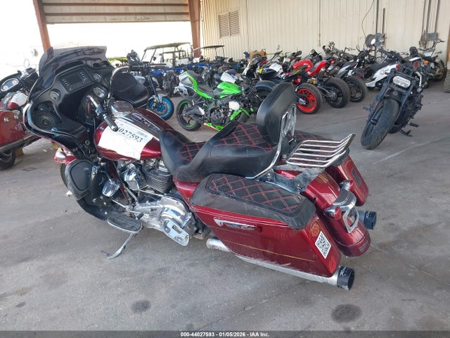 2017 HARLEY-DAVIDSON FLTRX 1HD1KHC19HB615517 Photo 2