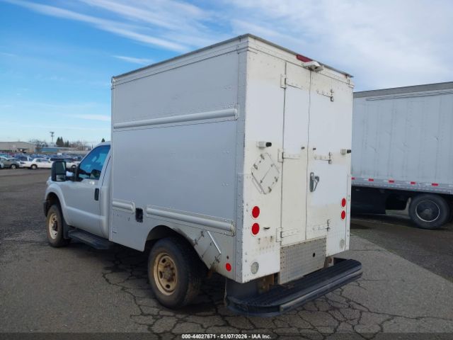 2013 FORD F-250 1FDBF2B63DEB64352 Photo 2