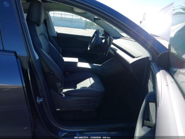 2026 TESLA MODEL Y 7SAYGDEE3TF419852 Photo 4