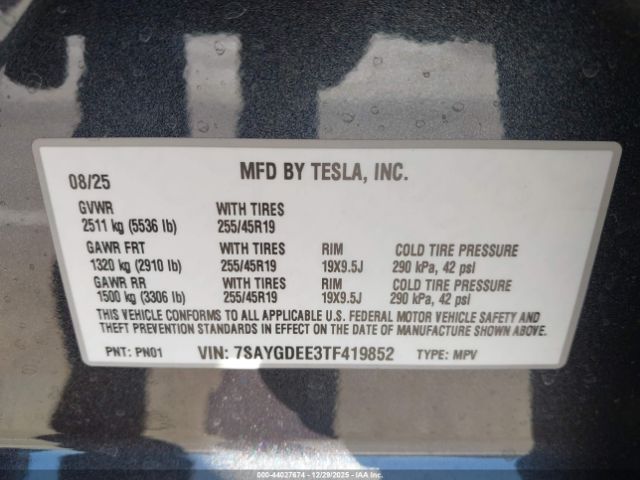 2026 TESLA MODEL Y 7SAYGDEE3TF419852 Photo 8
