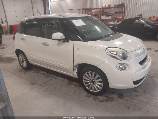 2014 FIAT 500L ZFBCFABH2EZ028411 Photo 0