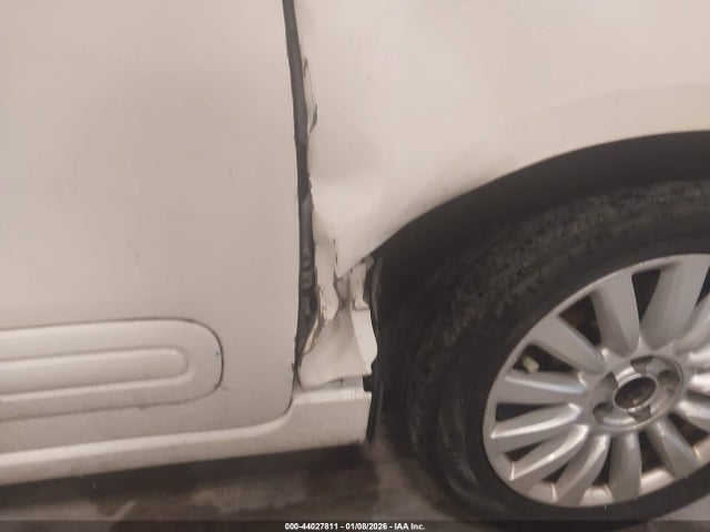 2014 FIAT 500L ZFBCFABH2EZ028411 Photo 5