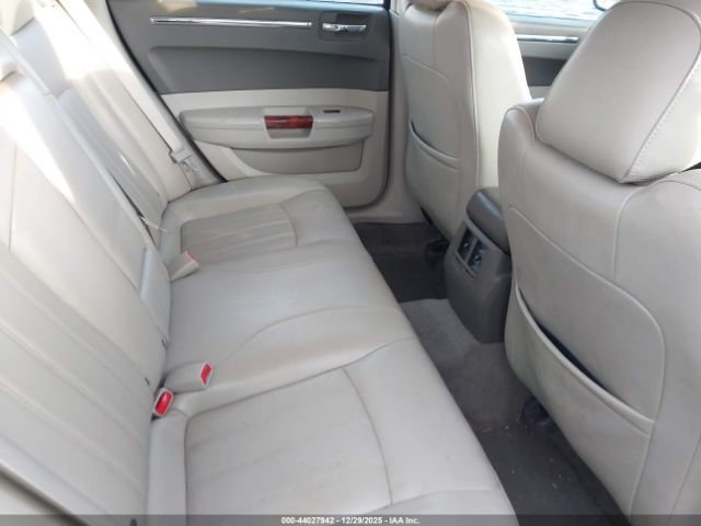 2010 CHRYSLER 300C 2C3CK6CT9AH115522 Photo 7