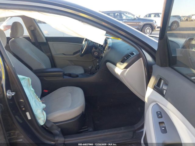 2011 KIA OPTIMA KNAGM4A76B5057585 Photo 4