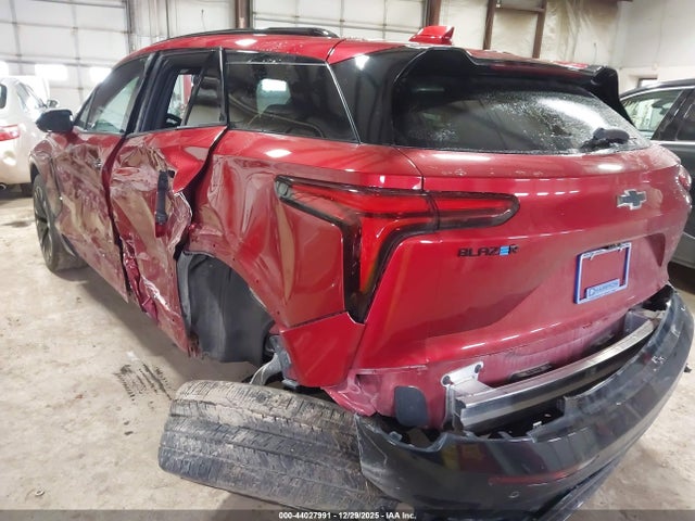 2024 CHEVROLET BLAZER EV 3GNKDCRJ4RS232544 Photo 2