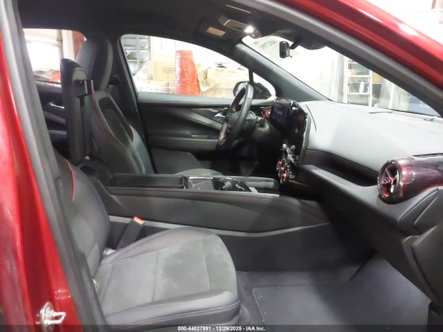 2024 CHEVROLET BLAZER EV 3GNKDCRJ4RS232544 Photo 4