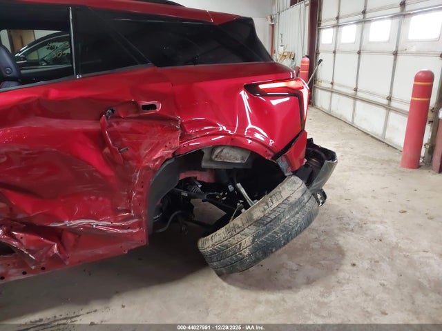 2024 CHEVROLET BLAZER EV 3GNKDCRJ4RS232544 Photo 5