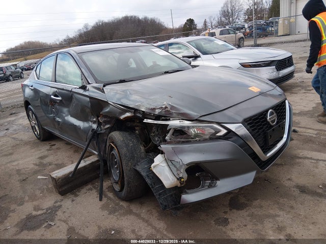 44028033 :رقم المزاد ، 1N4BL4BV3LC180082 vin ، 2020 Nissan Altima S Fwd مزاد بيع