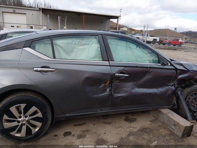44028033 :رقم المزاد ، 1N4BL4BV3LC180082 vin ، 2020 Nissan Altima S Fwd مزاد بيع