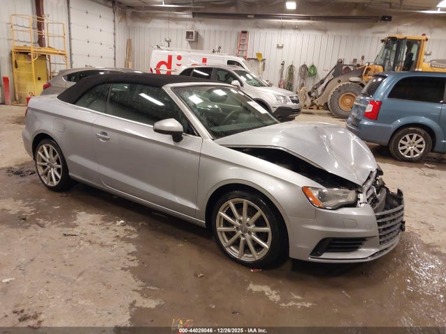 2015 AUDI A3 WAU3FLFF0F1041334 Photo 0