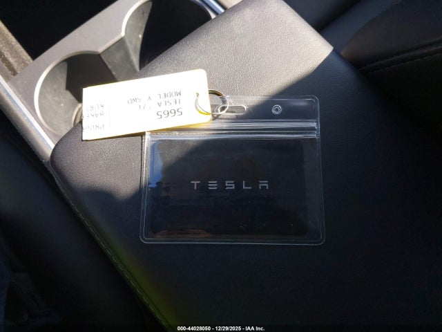2021 TESLA MODEL Y 5YJYGDEE6MF138188 Photo 10