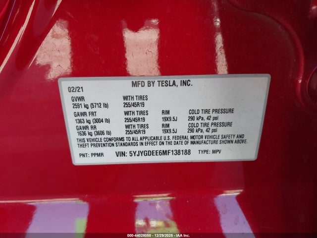 2021 TESLA MODEL Y 5YJYGDEE6MF138188 Photo 8