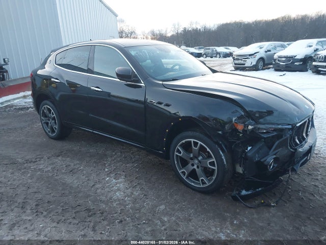 2019 MASERATI LEVANTE ZN661XUAXKX308353
