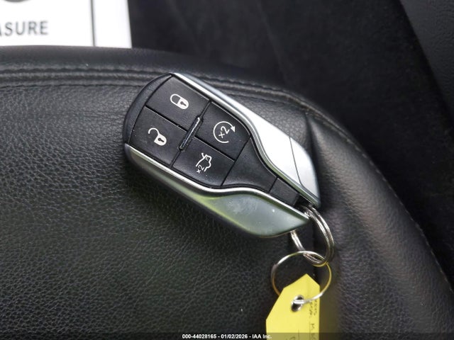 2019 MASERATI LEVANTE ZN661XUAXKX308353 Photo 10