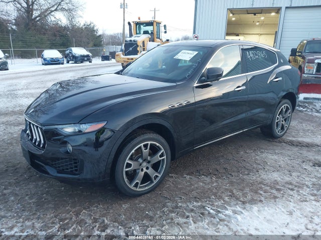 2019 MASERATI LEVANTE ZN661XUAXKX308353 Photo 1