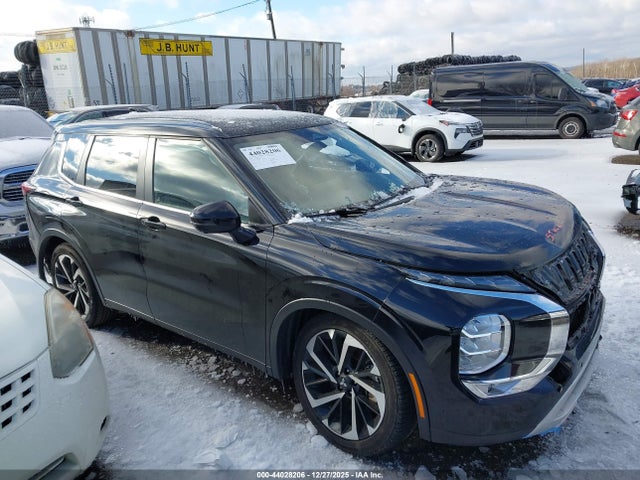 Продаж на аукціоні авто 2024 Mitsubishi Outlander Se 2.5 2wd/se Black Edition S-awc/se Black Edition W/pano Roof, vin: JA4J3VA82RZ068249, номер лоту: 44028206