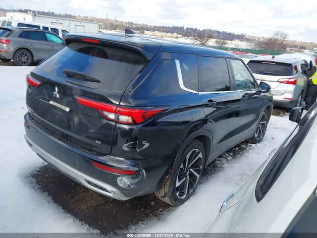 2024 MITSUBISHI OUTLANDER JA4J3VA82RZ068249 Photo 3