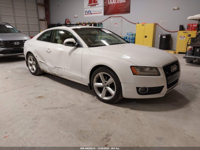 2009 AUDI A5 WAUDK78T39A008617 Photo 0