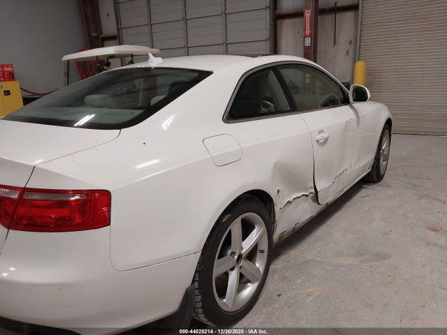 2009 AUDI A5 WAUDK78T39A008617 Photo 5