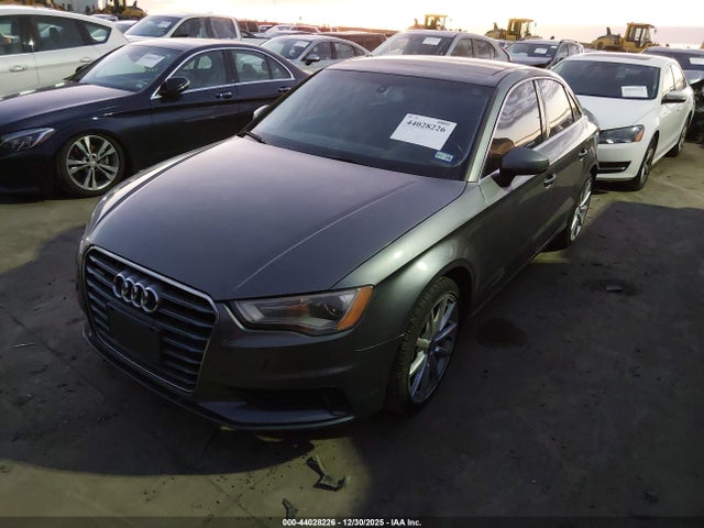 2015 AUDI A3 WAUBFGFF7F1002386 Photo 1