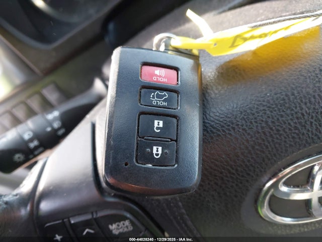 5TDJKRFH1FS158143 Toyota Highlander Xle V6