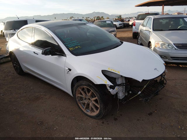 2022 TESLA MODEL 3 5YJ3E1EA4NF301885 Photo 0