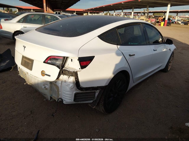2022 TESLA MODEL 3 5YJ3E1EA4NF301885 Photo 3