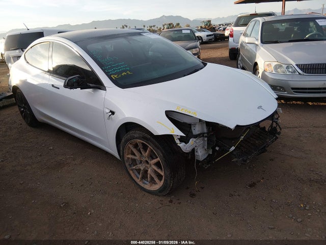2022 TESLA MODEL 3 5YJ3E1EA4NF301885 Photo 5