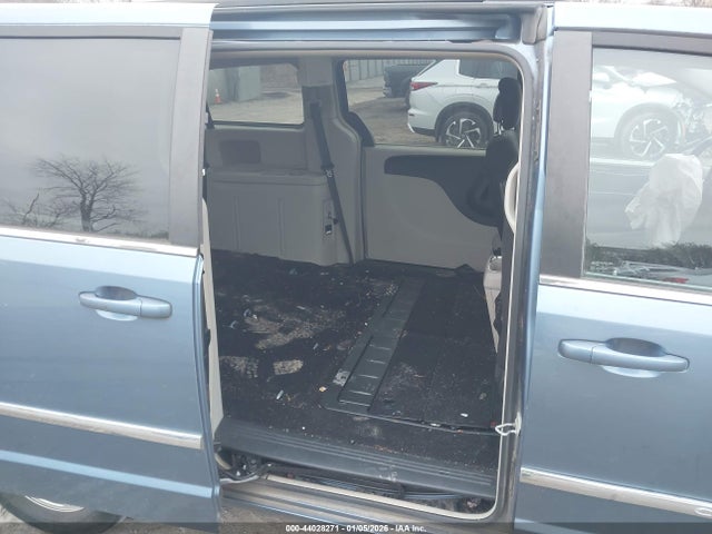 44028271 :رقم المزاد ، 2C4RC1BG6CR169013 vin ، 2012 Chrysler Town & Country Touring مزاد بيع
