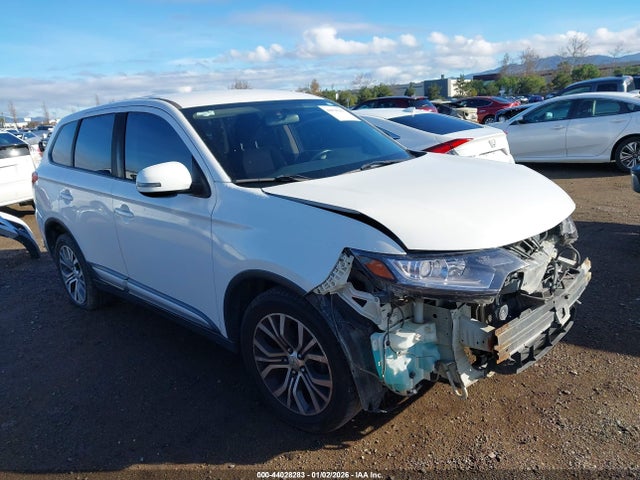 2017 MITSUBISHI OUTLANDER JA4AD3A32HZ028581 Photo 0