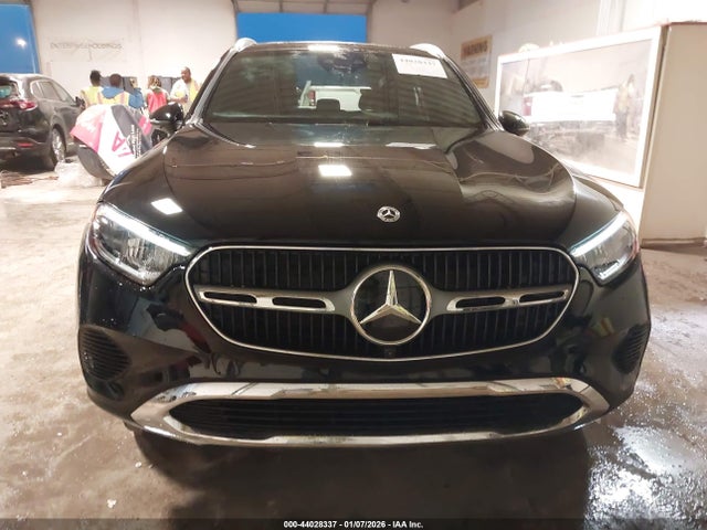 44028337 :رقم المزاد ، W1NKM4HB8SF376450 vin ، 2025 Mercedes-benz Glc 300 4matic Suv مزاد بيع
