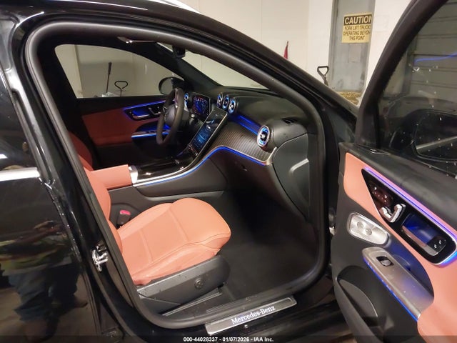 44028337 :رقم المزاد ، W1NKM4HB8SF376450 vin ، 2025 Mercedes-benz Glc 300 4matic Suv مزاد بيع