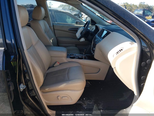 5N1DR2MM7HC623833 Nissan Pathfinder Platinum