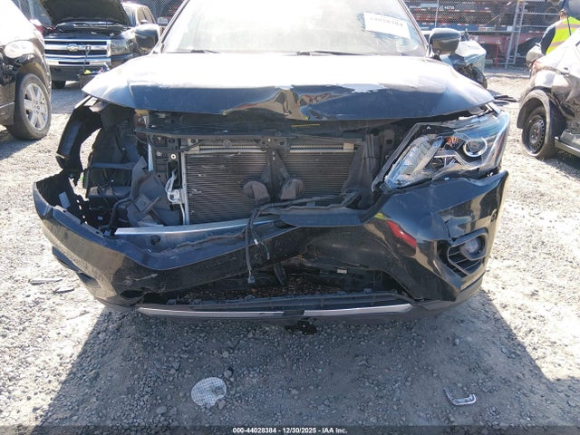 5N1DR2MM7HC623833 Nissan Pathfinder Platinum