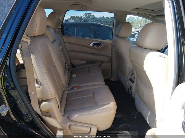 5N1DR2MM7HC623833 Nissan Pathfinder Platinum