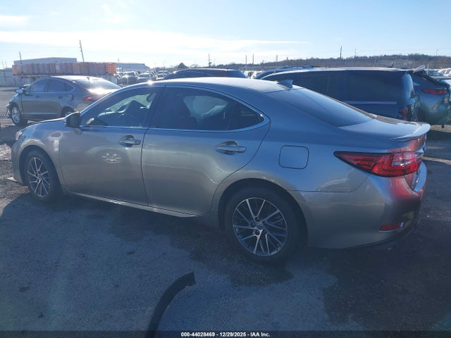 2017 Lexus Es 350 მანქანა იყიდება აუქციონზე, vin: 58ABK1GG5HU051448, აუქციონის ნომერი: 44028469