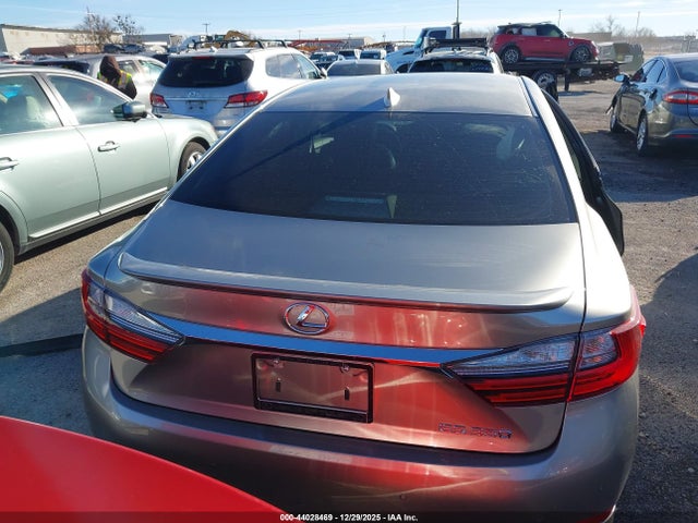 2017 Lexus Es 350 მანქანა იყიდება აუქციონზე, vin: 58ABK1GG5HU051448, აუქციონის ნომერი: 44028469