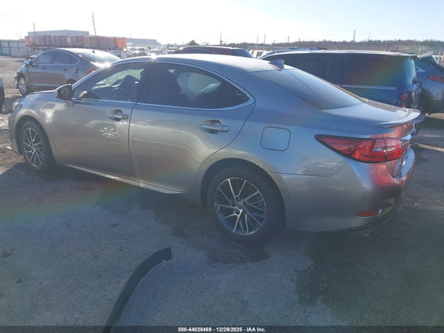 2017 Lexus Es 350 მანქანა იყიდება აუქციონზე, vin: 58ABK1GG5HU051448, აუქციონის ნომერი: 44028469
