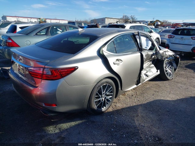2017 Lexus Es 350 მანქანა იყიდება აუქციონზე, vin: 58ABK1GG5HU051448, აუქციონის ნომერი: 44028469