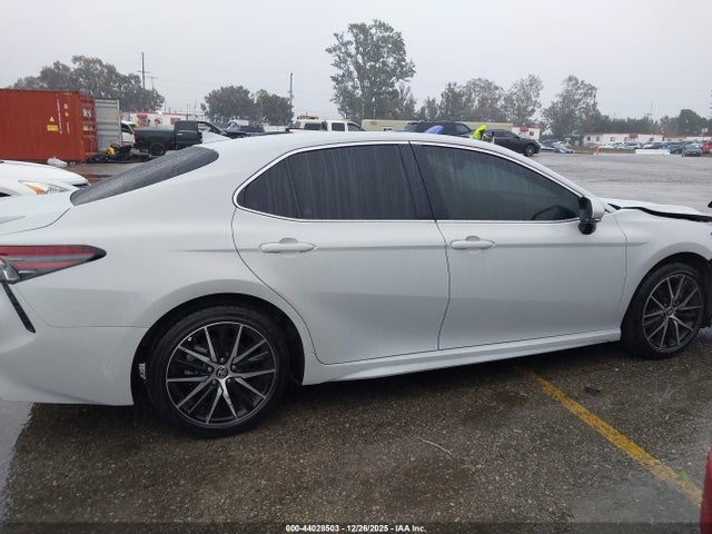 4T1T11AK4RU231677 Toyota CAMRY SE
