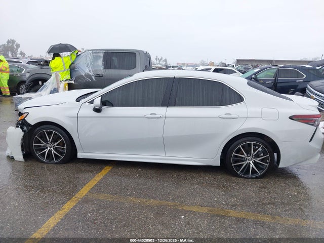4T1T11AK4RU231677 Toyota CAMRY SE