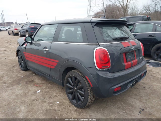 2016 MINI HARDTOP WMWXP7C51G3B92807 Photo 2