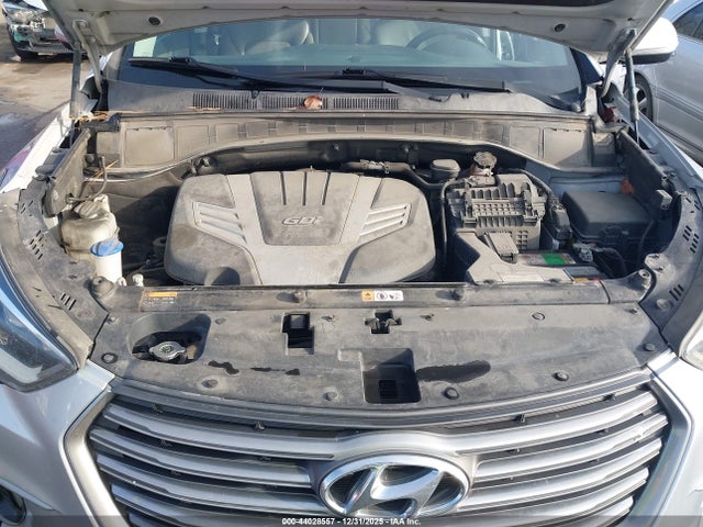 KM8SNDHF6HU187898 Hyundai Santa Fe Se