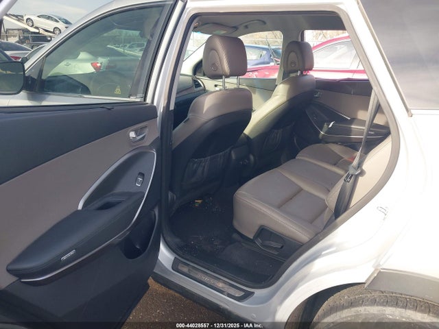 KM8SNDHF6HU187898 Hyundai Santa Fe Se