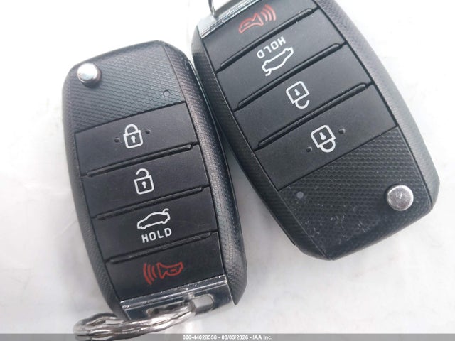 Продаж на аукціоні авто 2017 Kia Optima Lx, vin: 5XXGT4L35HG142308, номер лоту: 44028558