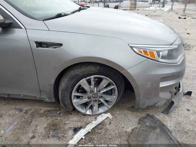 Продаж на аукціоні авто 2017 Kia Optima Lx, vin: 5XXGT4L35HG142308, номер лоту: 44028558
